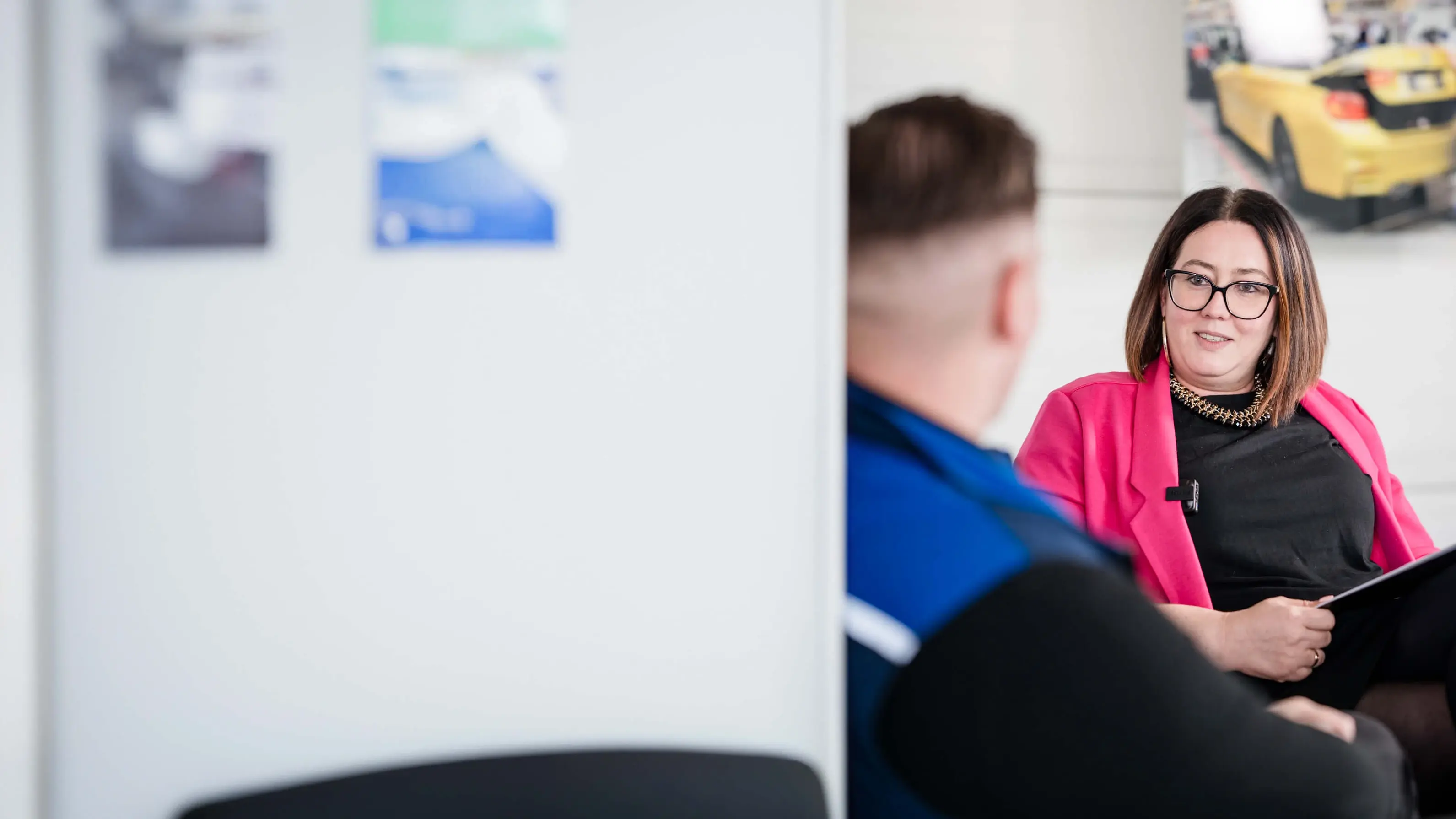 Hintergrundbild - Risikomanagement: Sicherheit für Entleiher.