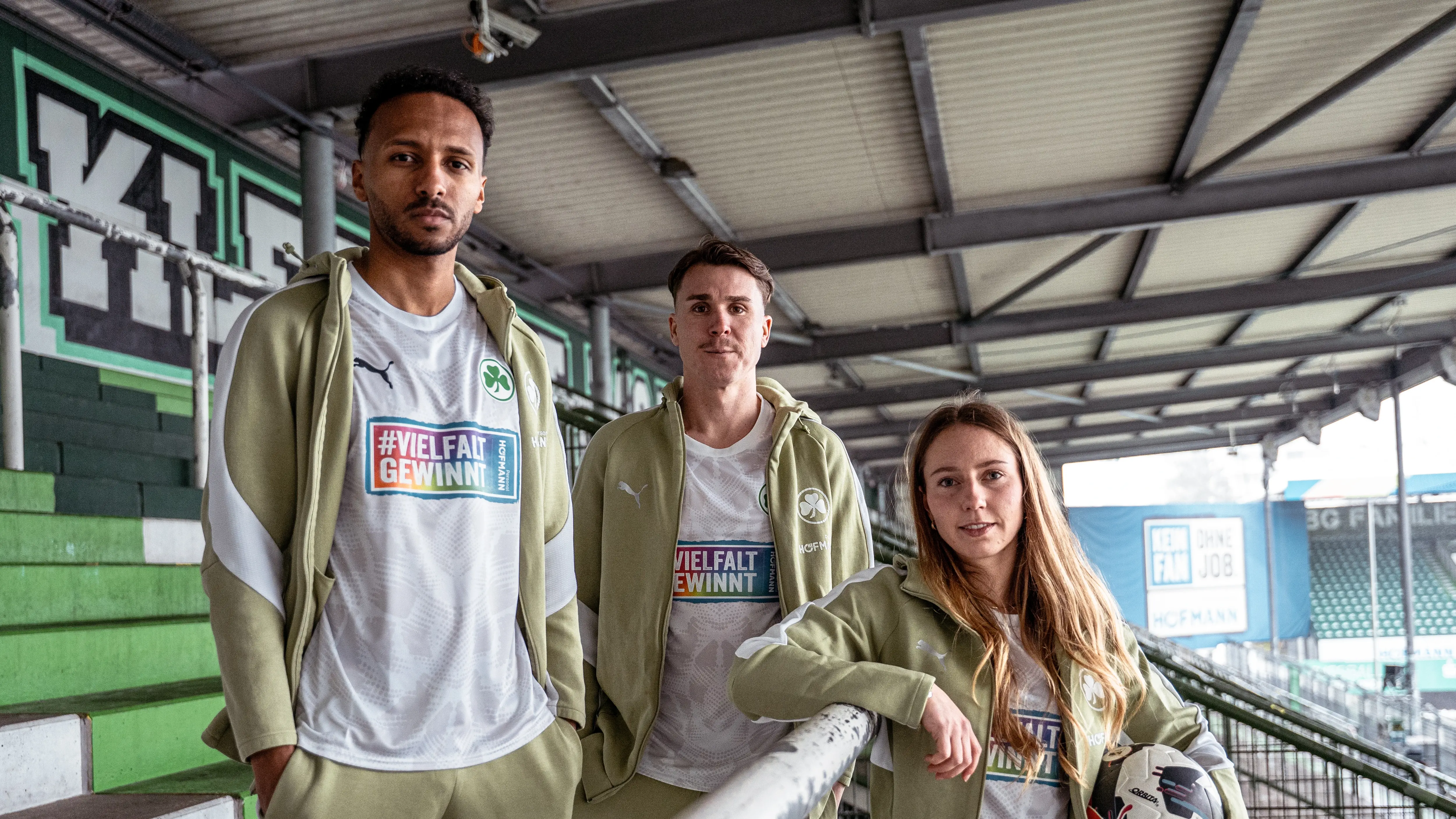 Hintergrundbild - Vielfalt gewinnt im Team.