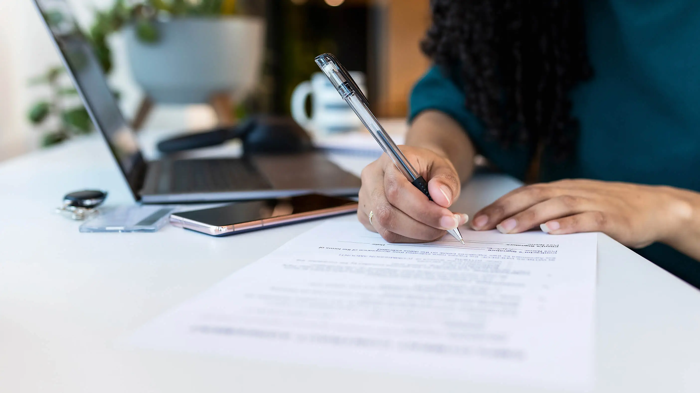 Hintergrundbild - Last-Minute-Risiko-Analyse & enge Kontrolle.